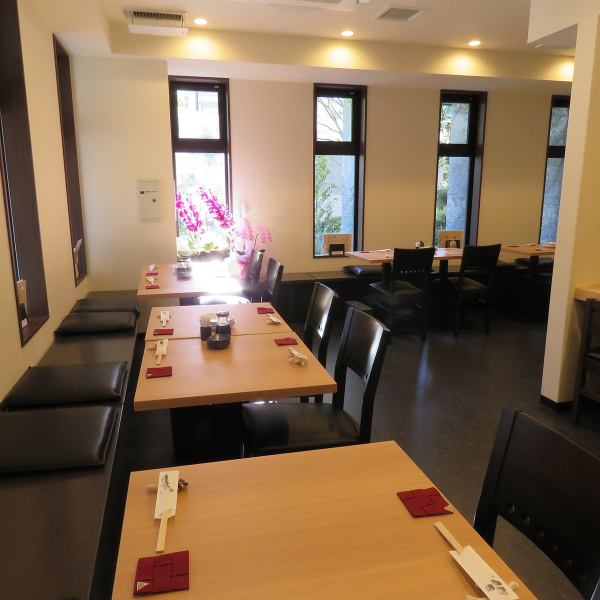 ■We also accept reservations for groups of 20 or more.However, the seats will be seats including 4 seats at the counter, so if you have any requests, please contact us once.