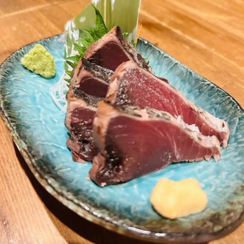 わら焼きカツオたたき刺し