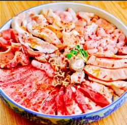 Assortment of 8 kinds of yakiniku (approximately 2 servings)