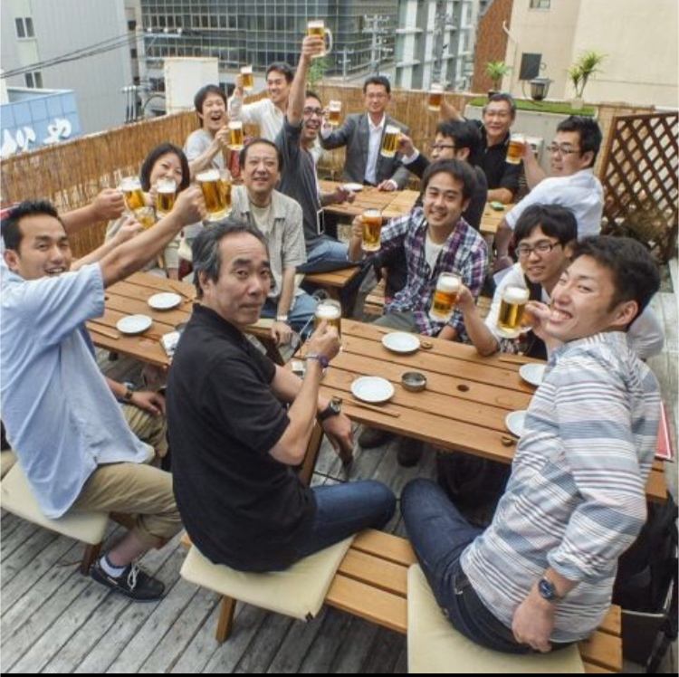 夏場はオープンテラスでキンキンのビールを♪