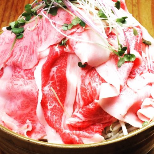 Noboru's specialty!! Meat hotpot!!