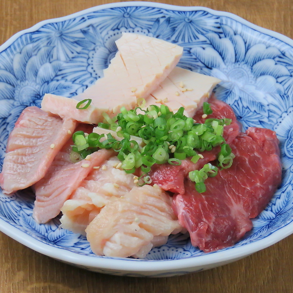 メディア取材殺到!クチコミ好評価!赤坂の人気店がすすきの上陸