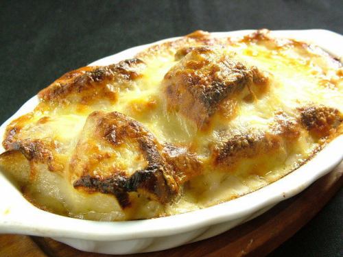 French bread baked with cheese