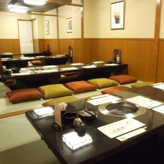 A spacious tatami room that can be used for large parties! The yakiniku you can enjoy in a calm Japanese atmosphere is exquisite.Book early for groups!