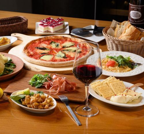 Besides meat dishes and cheese dishes, there are many fashionable dishes such as ajillo, pizza, pasta, and risotto ♪