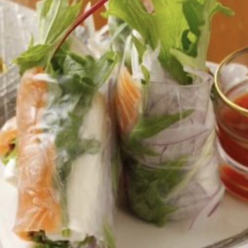 Seafood spring rolls