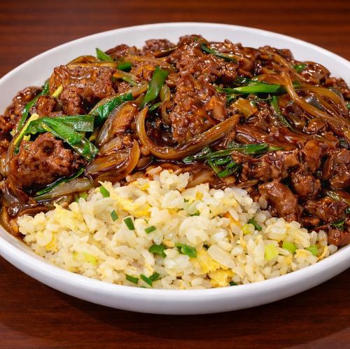 牛肉チャーハン