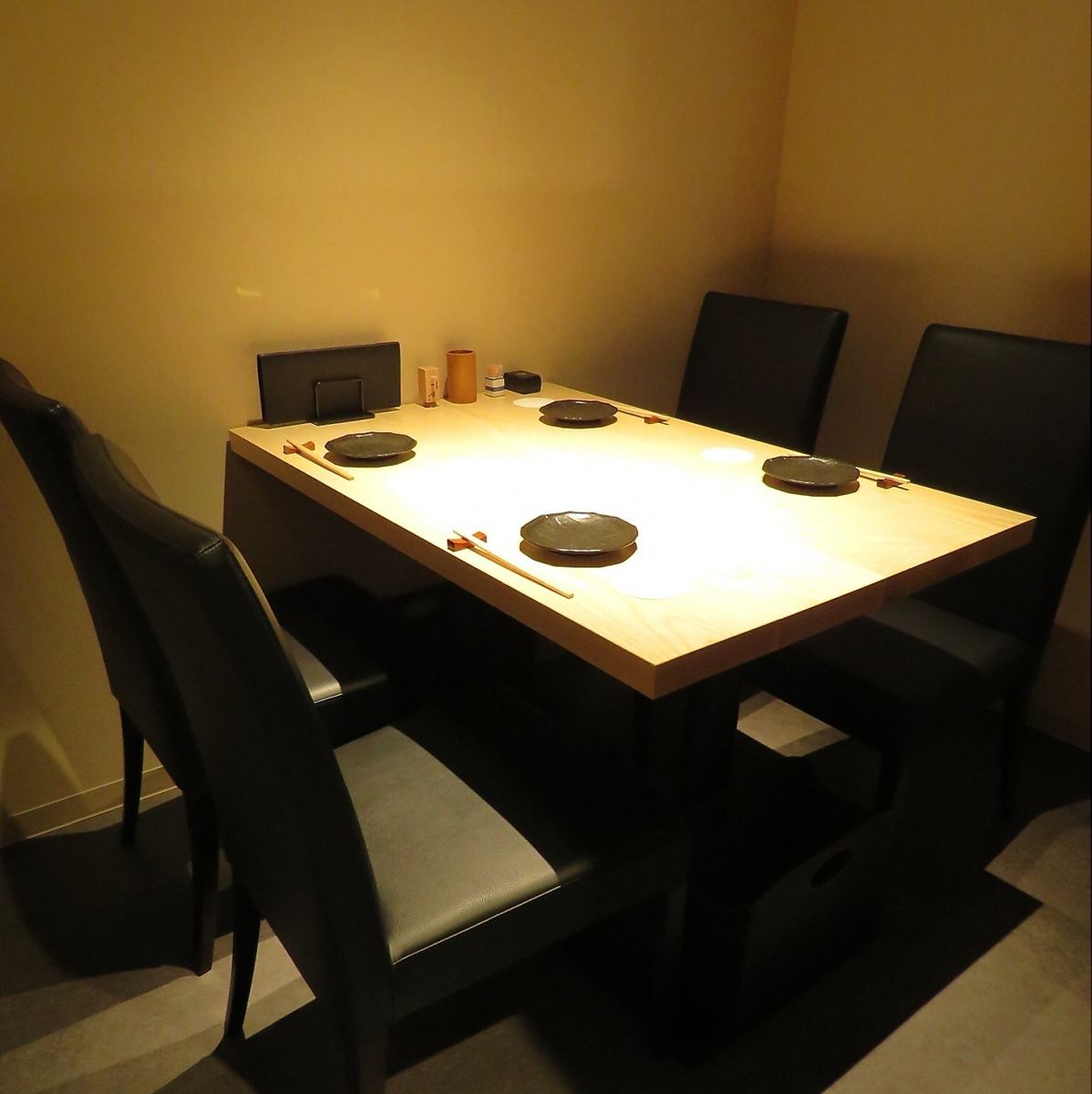 Please spend your adult time relaxingly in a Japanese modern private room!
