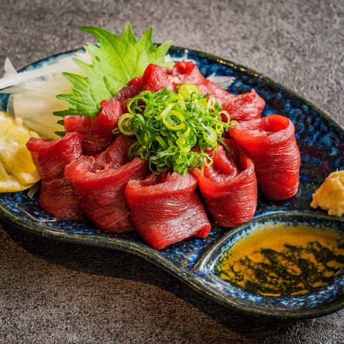 Horse sashimi lean meat