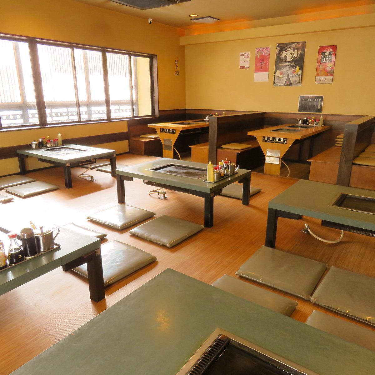 A 4-minute walk from Tsukishima Station! Suitable for large parties and late hours!