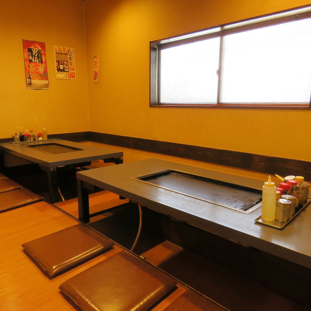 There are not only table seats, but also sunken kotatsu seats!!