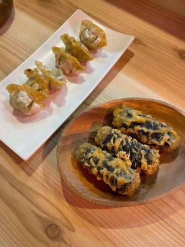 Bite-sized deep-fried gyoza dumplings & vermicelli seaweed rolls