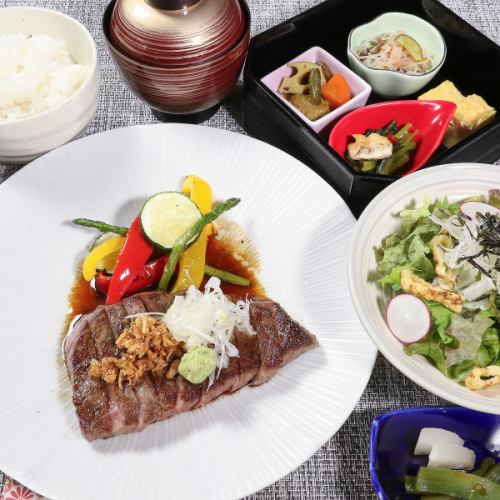 We offer a variety of exquisite dishes made with seasonal ingredients.