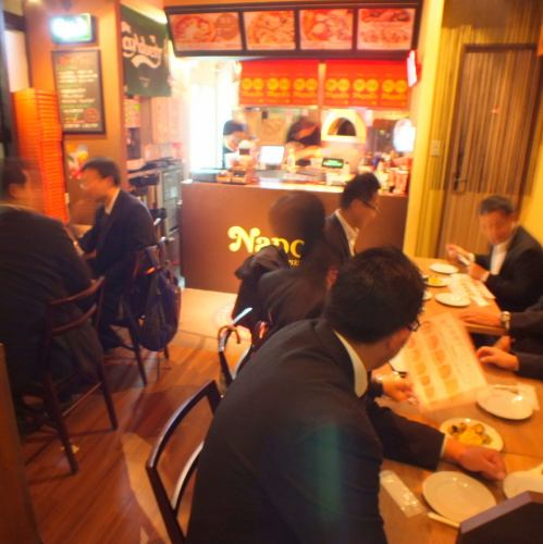 [Private reservations welcome] Napolis can be reserved for a small number of people! We also have private rooms that are perfect for large banquets.Perfect for company banquets, drinking parties with friends, parties, and other celebrations! We serve authentic kiln-baked pizza and attentive service♪ Right next to Akasaka Station.《Private / Banquet / All-you-can-drink / All-you-can-eat / Akasaka》
