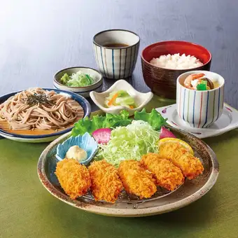 Large fried oyster set meal with a complimentary steamed egg custard.