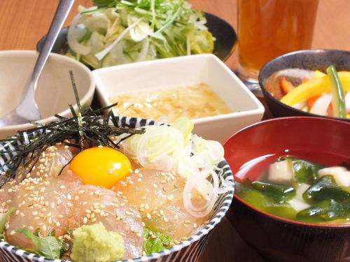 Marinated red sea bream rice bowl