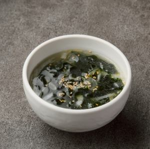 わかめスープ