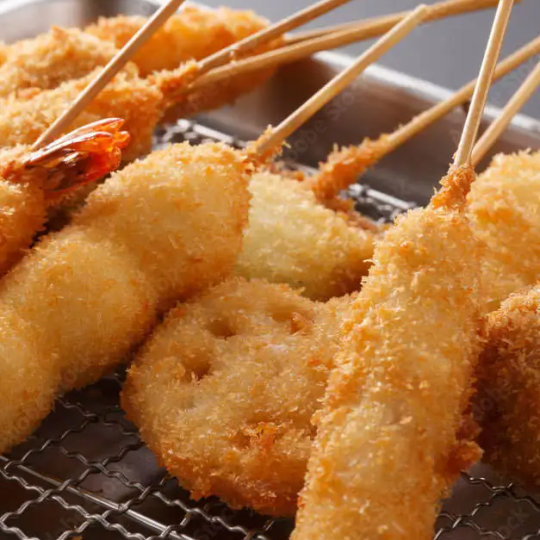 【種類豊富！】揚げたて熱々！種類豊富！自慢の串揚げ