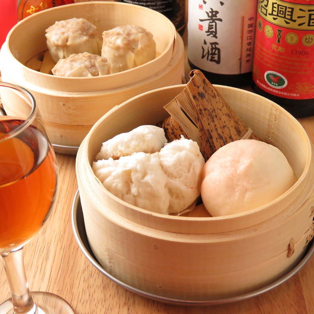 中式酒場ならではのおつまみ中華が豊富！餃子の種類も豊富です♪