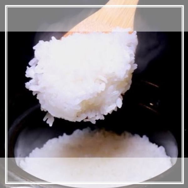 繁華街から離れた隠れ家的なお店。界隈で有名な5つ星お米マイスターの吟米を主軸に提供。