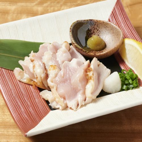 鶏の旨味を凝縮！鶏むねのたたき