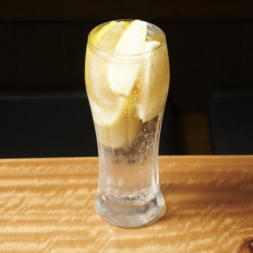 キンキンに冷えております！凍結レモンサワー