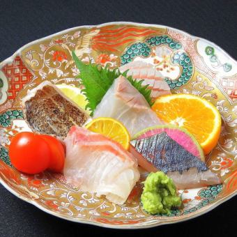 Assorted sashimi [4 types/5 types/6 types]