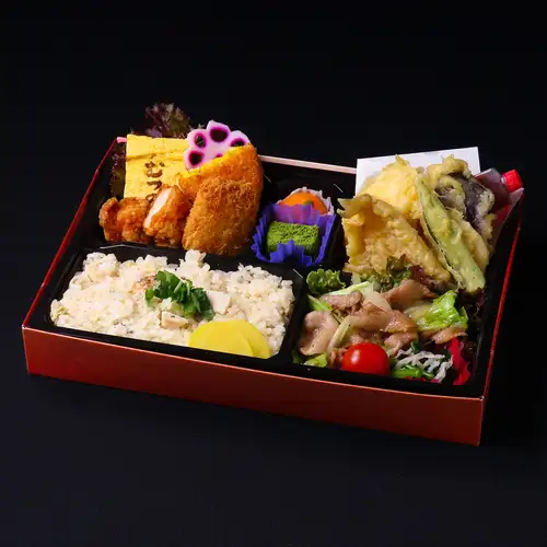 季節弁当 -桜-