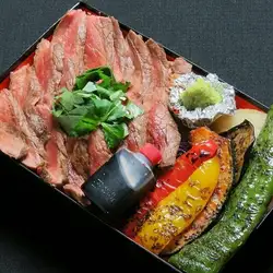 国产牛排饭