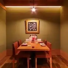 寛ぎの完全個室と特等席