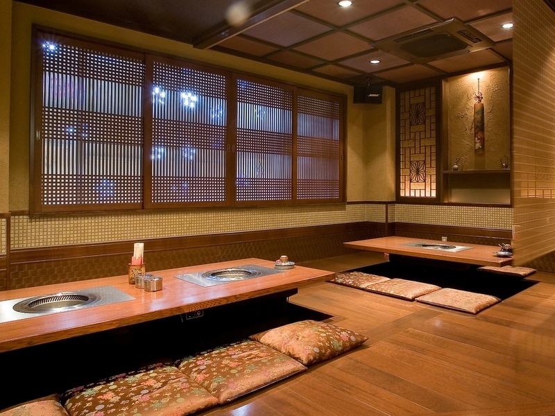 掘りごたつ席なのでお子様連れにもご安心です♪
