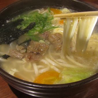 カルグクス（韓国風うどん）