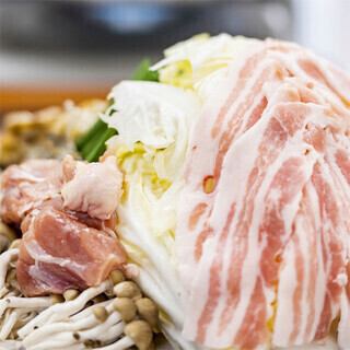 豚しゃぶ食べ放題プラン3220円！鉄板焼・串カツなど一品も食べ放題