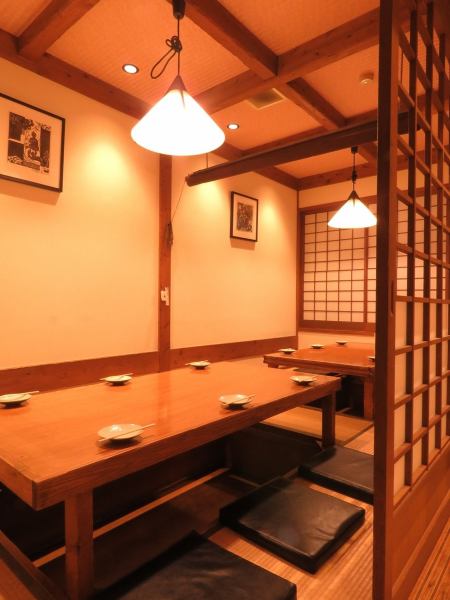 【奥】10名～17名までゆったり寛げる掘りごたつ式個室は☆接待から会社宴会まで幅広くご利用されています。