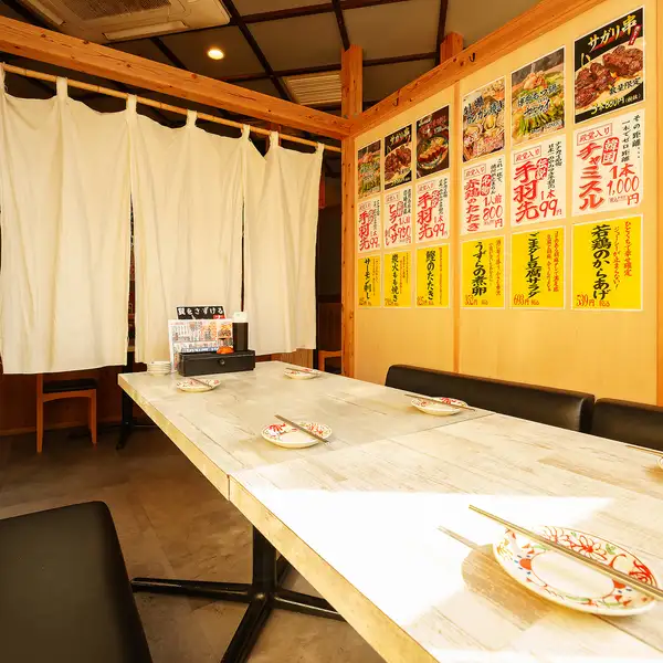 【食べ飲み放題は驚きの価格!】話題の食べ飲み放題!!お洒落な空間はご宴会、女子会、誕生日のお祝いなど幅広い場面のご利用に♪店内にはスクリーンもご用意しておりますので、ご利用をご希望のお客様は気軽にご相談下さいませ!【食べ飲み放題/食べ放題/飲み放題/肉/チーズ/サプライズ/誕生日/女子会】