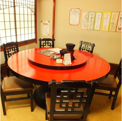 There is a semi-private room (2 people ~).Completely private room for about 10 people ~ (Please contact the store / 11: 30 ~ 14: 00/17: 00 ~ 24: 00) It can be widely used for small banquets and dates.* Please contact the store for the number of people.