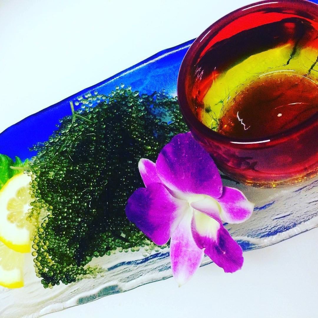 說到沖繩的零食！精緻的海葡萄◇保鮮膜是一種習慣♪