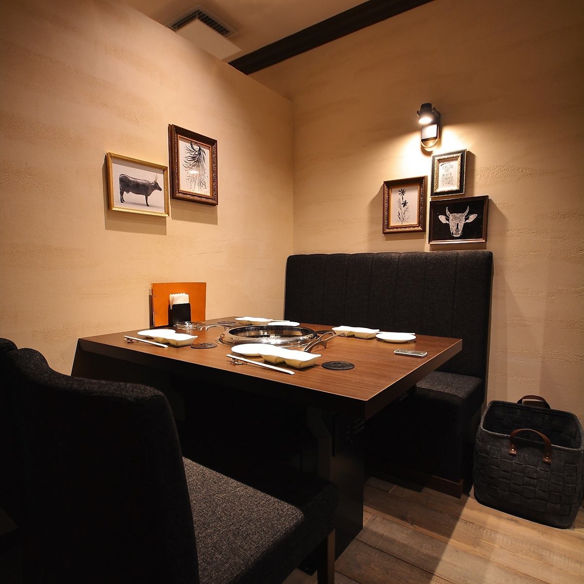 Enjoy luxurious meat in a calm atmosphere with a modern Japanese atmosphere
