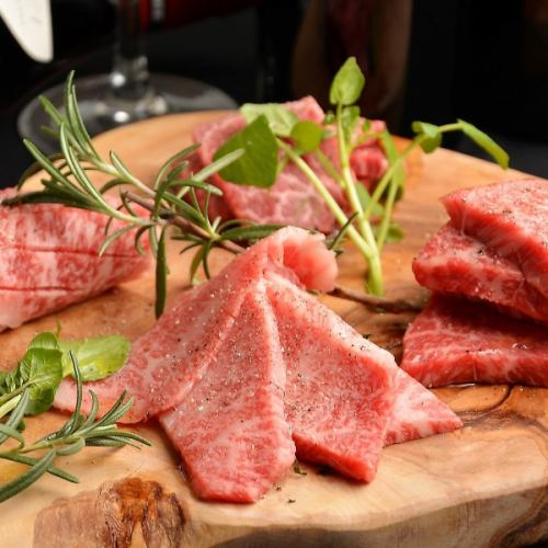 [Recommended!] Assortment of 5 types of Japanese black beef