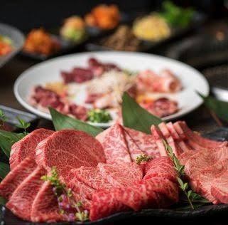 Enjoy high-quality Kuroge Wagyu beef in a private room.