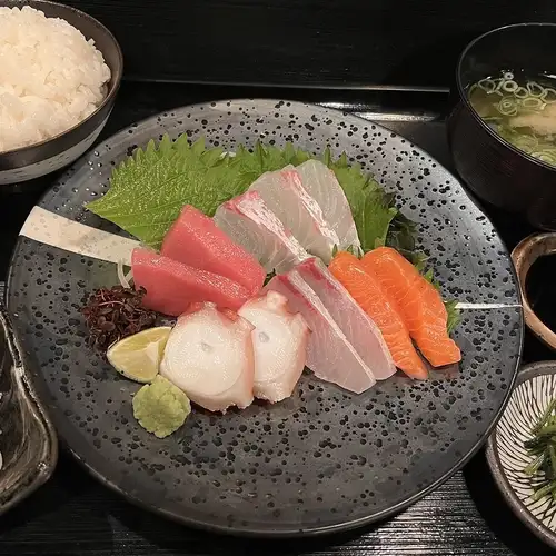 Sashimi set meal