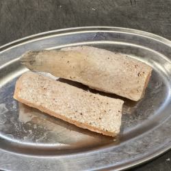 サーモンハラス