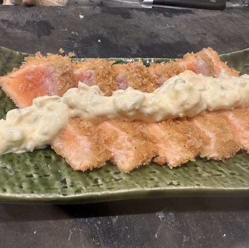 サーモンレアカツ