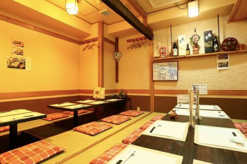 There is also a tatami room in the back that can be used by groups, so please use it according to the scene.Since it is digging, even customers with poor legs can relax comfortably.
