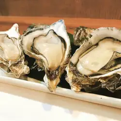 生牡蠣 2個
