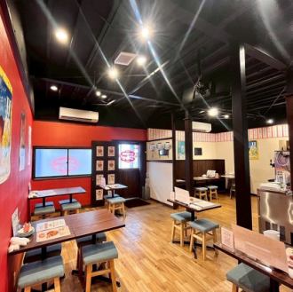 Less than 20 people, 20-30 people available for private use