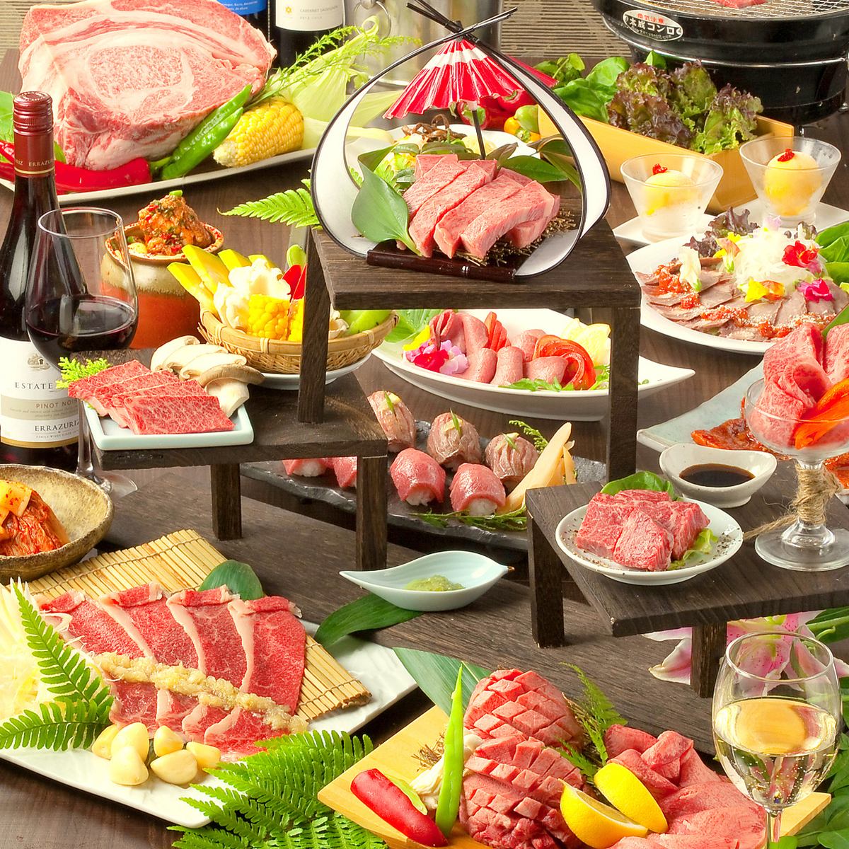 九州特选黑毛和牛烤肉，在轻松惬意的包间内供应，还有许多肉类寿司和精美菜肴。
