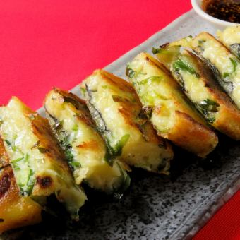 Korean seaweed and cheese pancake/half