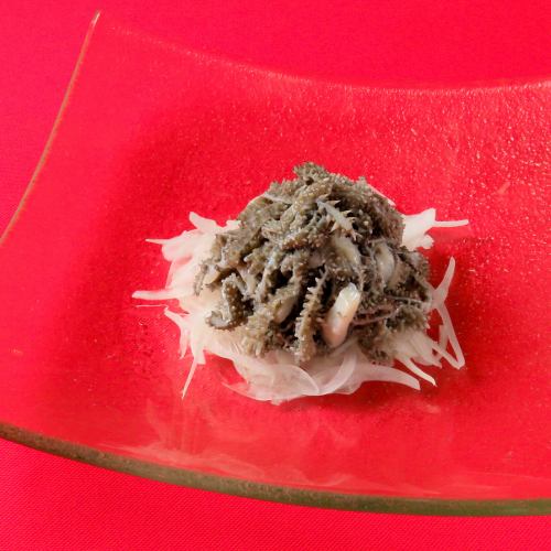 罕見的 omasum 生魚片