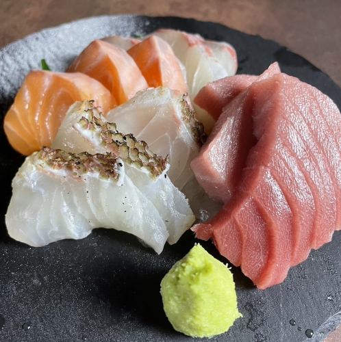 鮮度抜群の刺身盛り